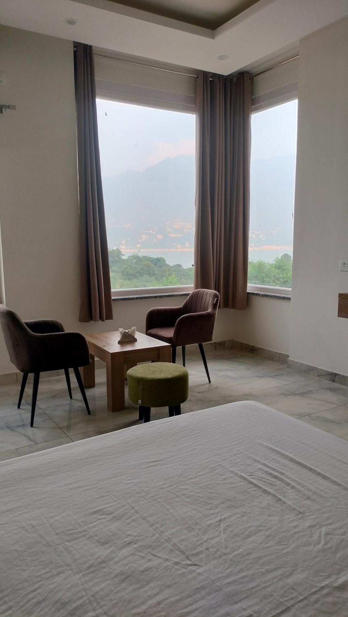 Govind Sagar View Hotel & Restaurant Bilaspur  ภายนอก รูปภาพ
