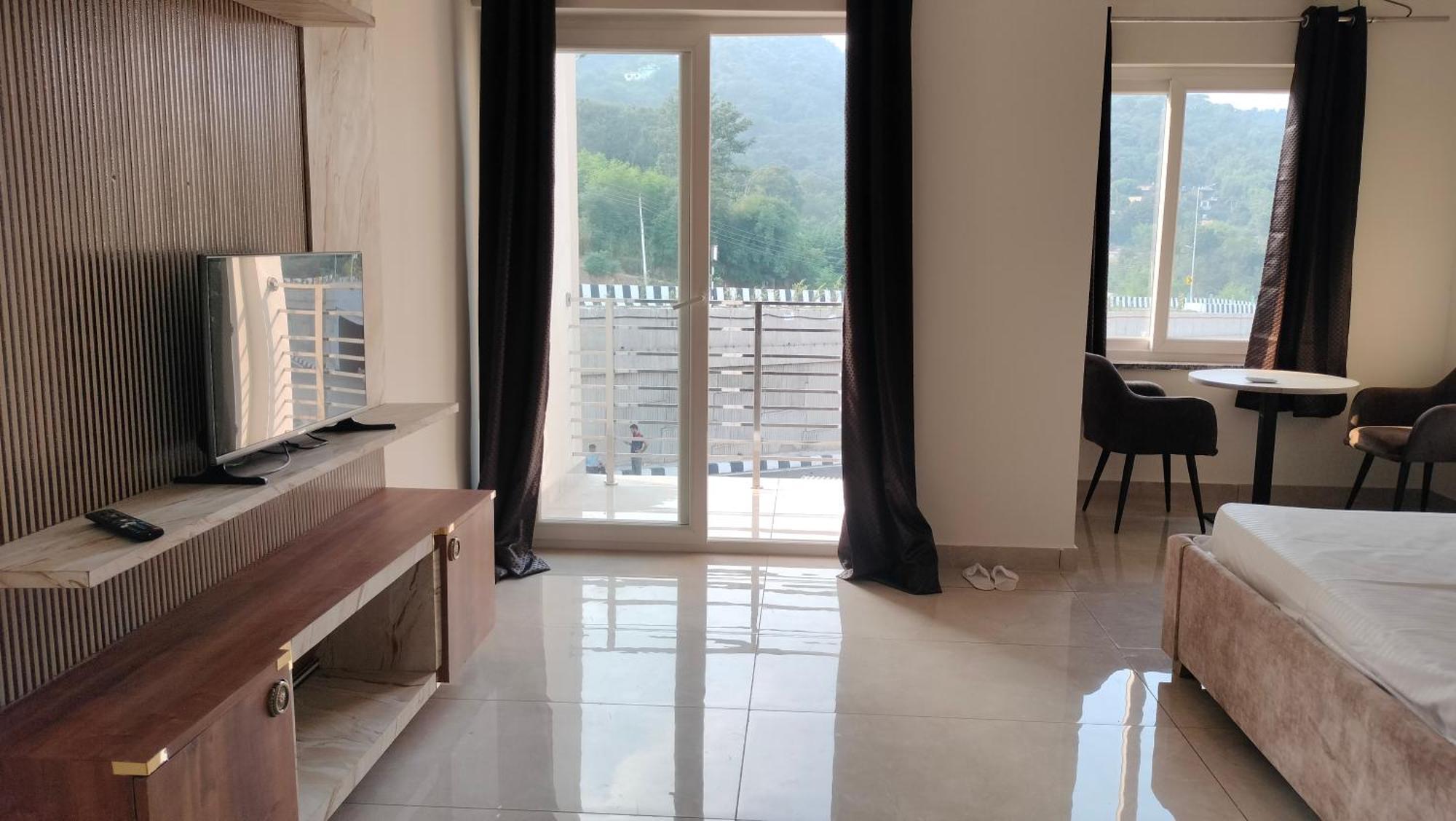 Govind Sagar View Hotel & Restaurant Bilaspur  ภายนอก รูปภาพ